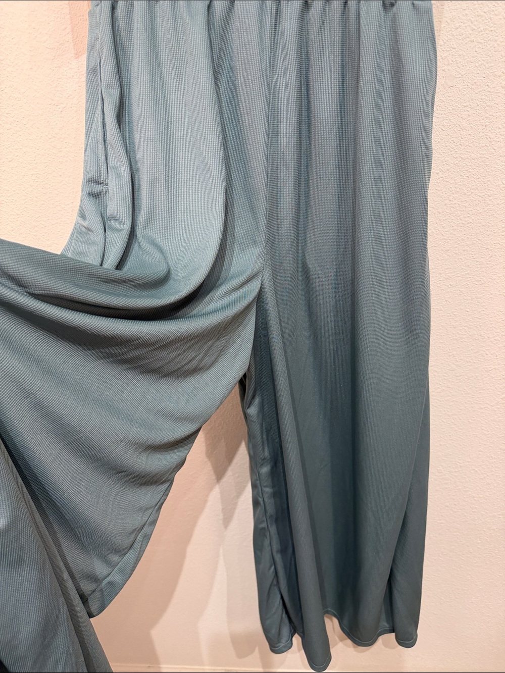 Halara New sage green XL  boho jumpsuit NWOT - Picture 6 of 10